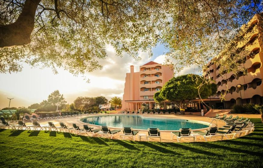 Algarve Coastal Escape