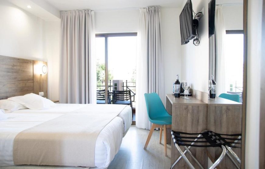 Alicante Sunshine – Coastal Getaway