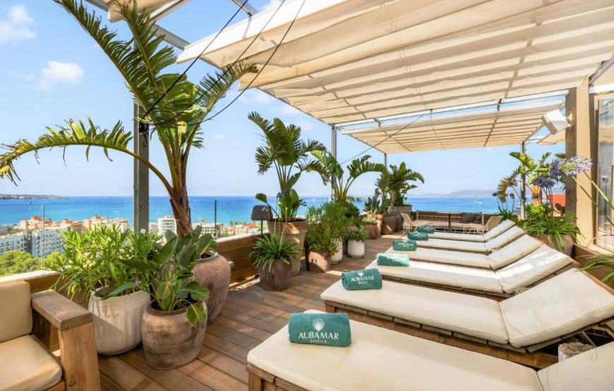 Palma de Mallorca Golden Elegance
