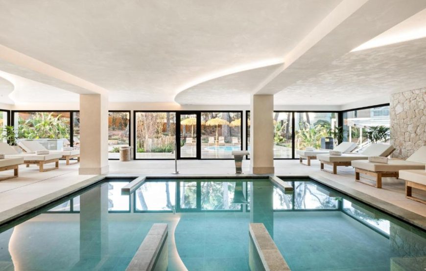 Palma de Mallorca Golden Elegance