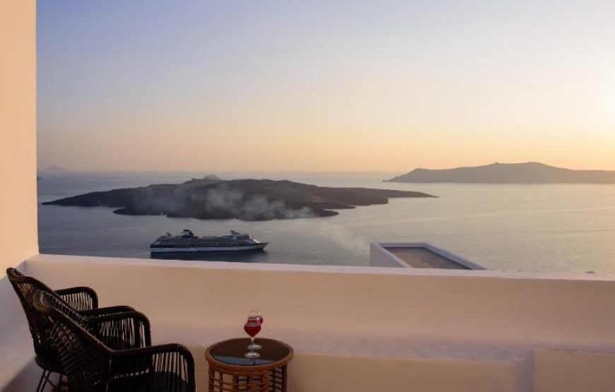 Santorini Fira Romantic Charm