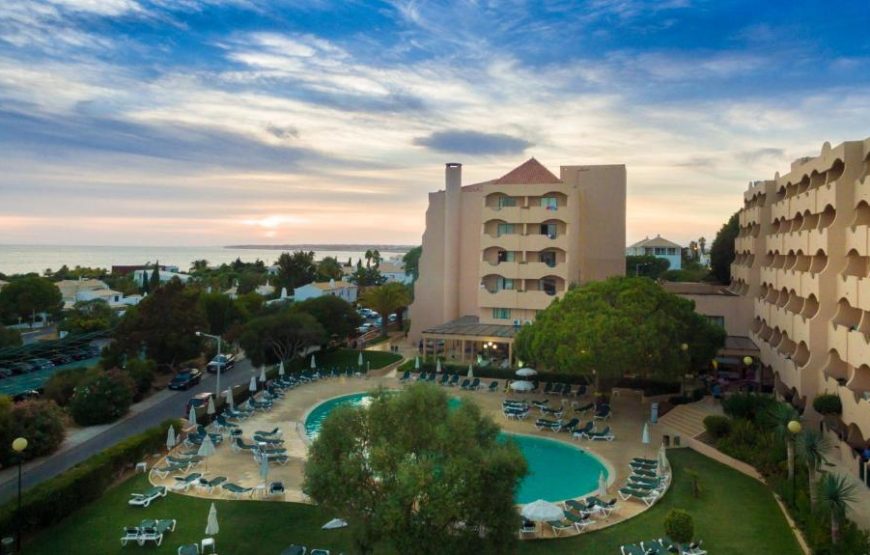 Algarve Coastal Escape
