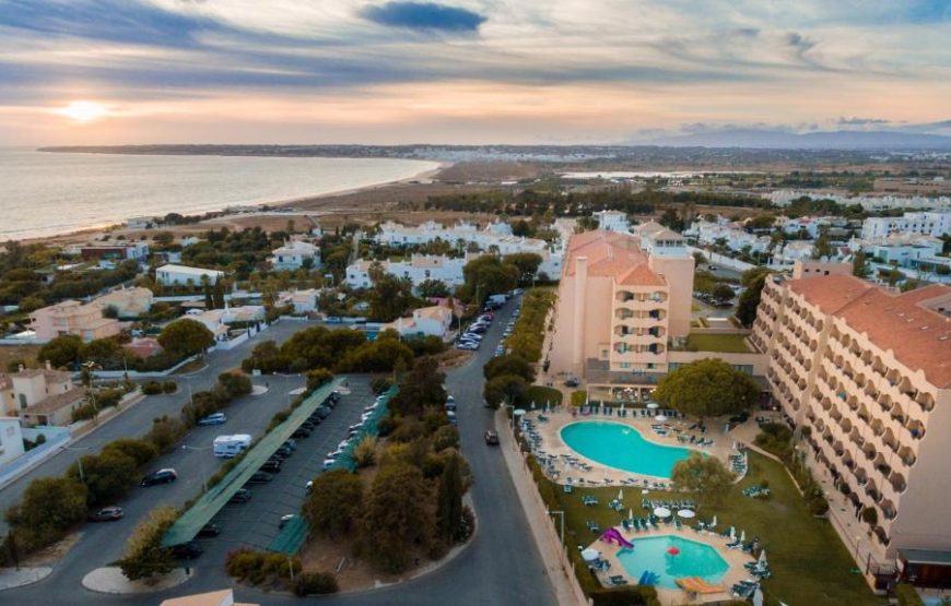 Algarve Coastal Escape