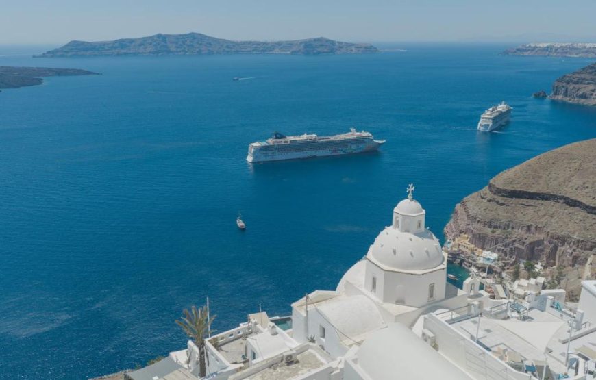 Santorini Fira Romantic Charm