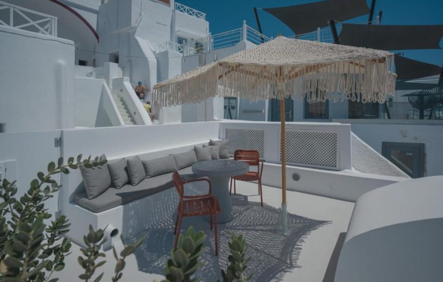 Santorini Fira Romantic Charm