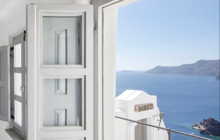 Santorini Caldera Luxury Retreat